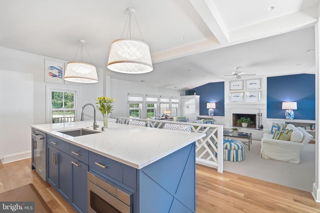 3770 LEONARD COVE LANE