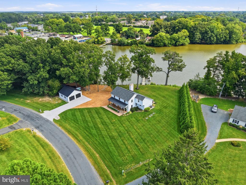 7871 AVON COURT