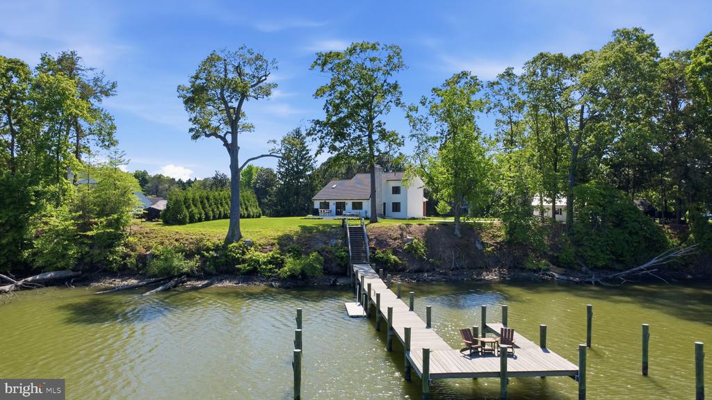 7871 AVON COURT