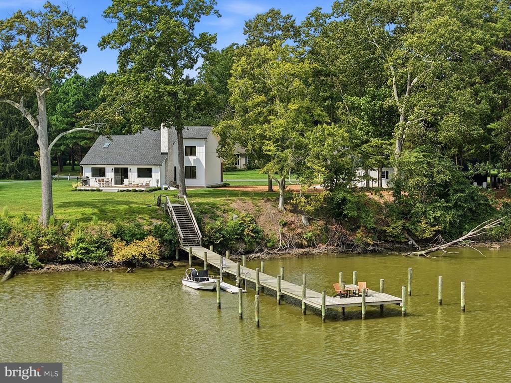 7871 AVON COURT