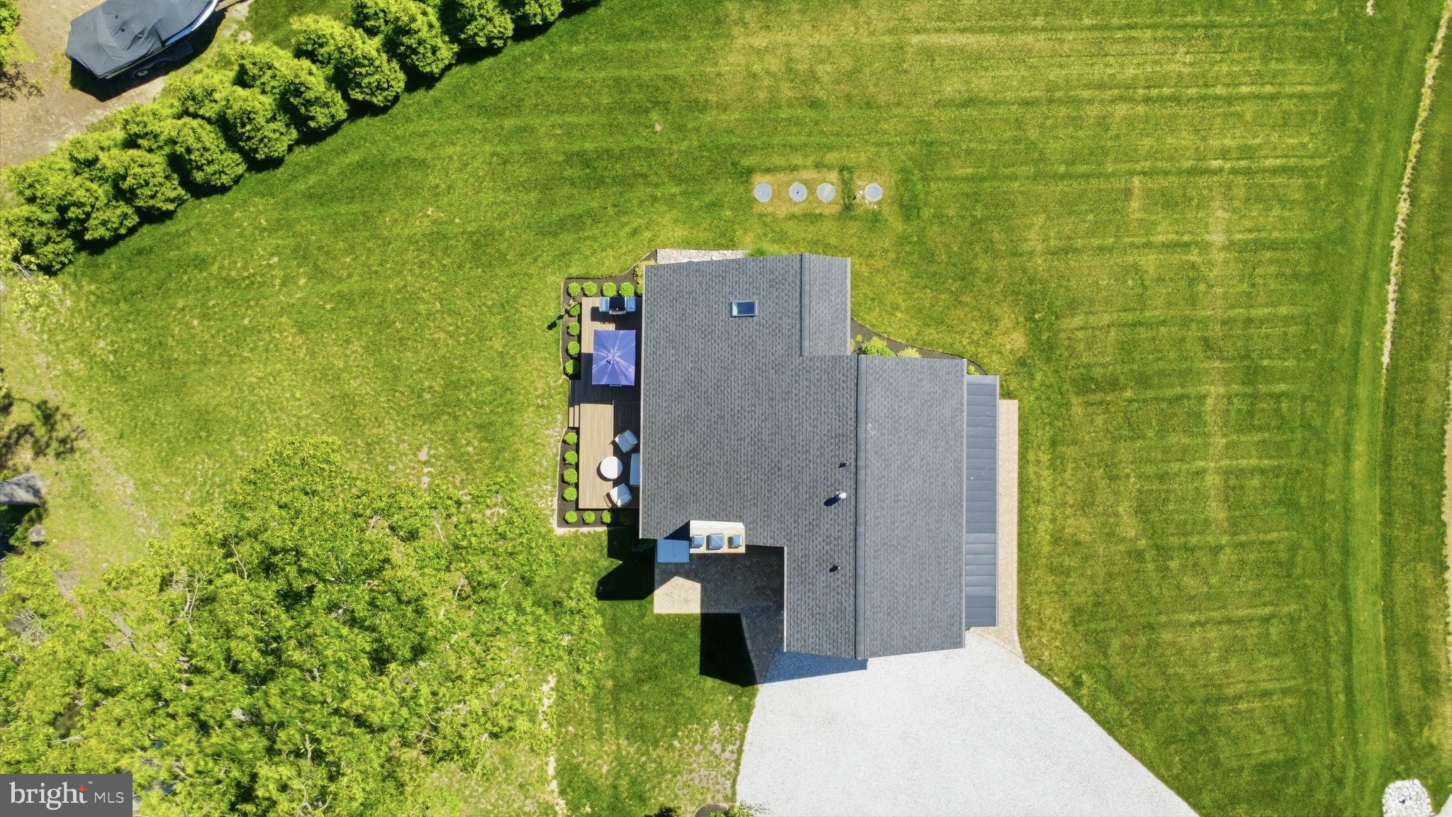 7871 AVON COURT