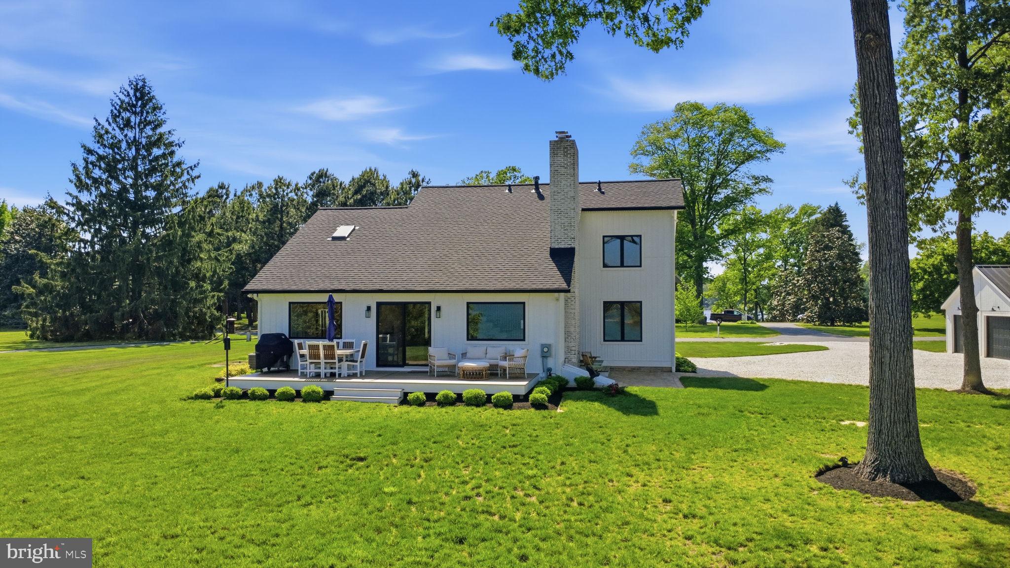 7871 AVON COURT