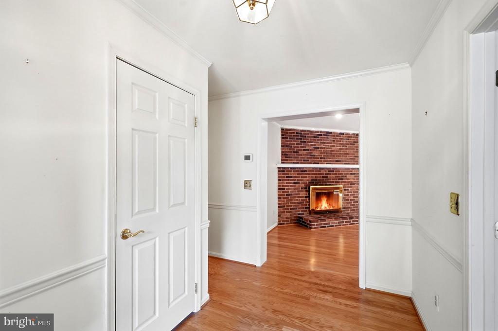 7035 PINE RIDGE