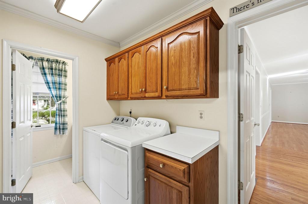 7035 PINE RIDGE