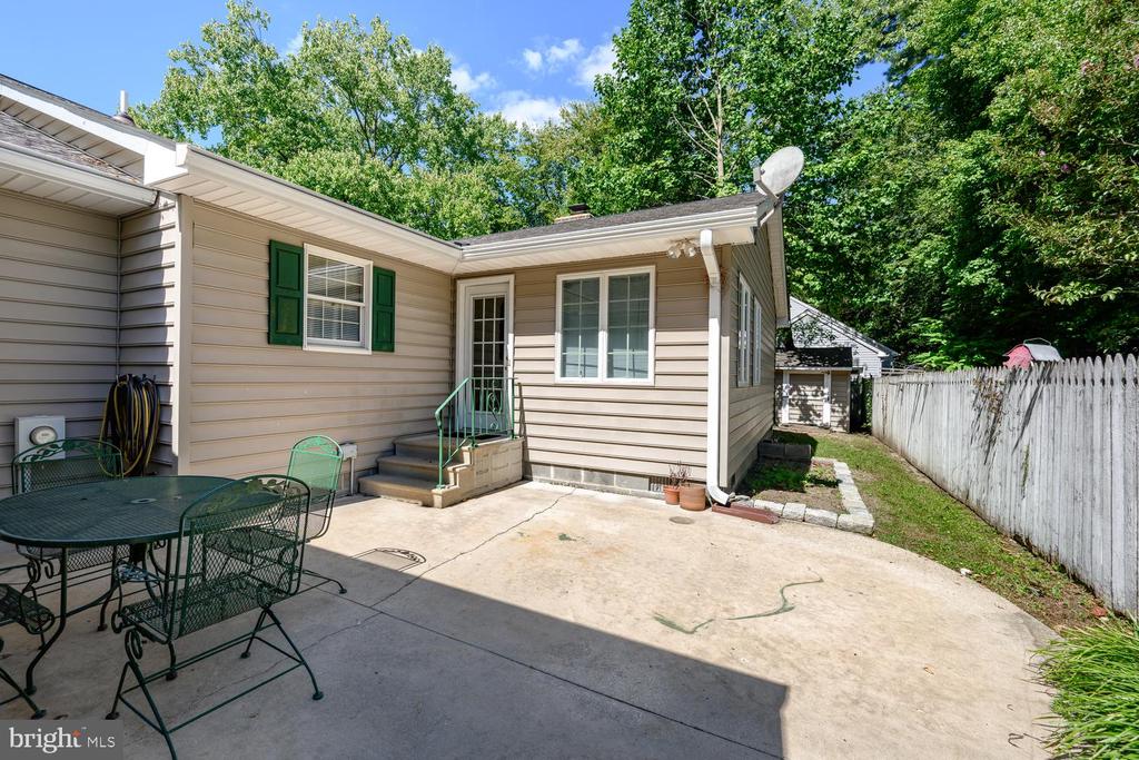 7035 PINE RIDGE