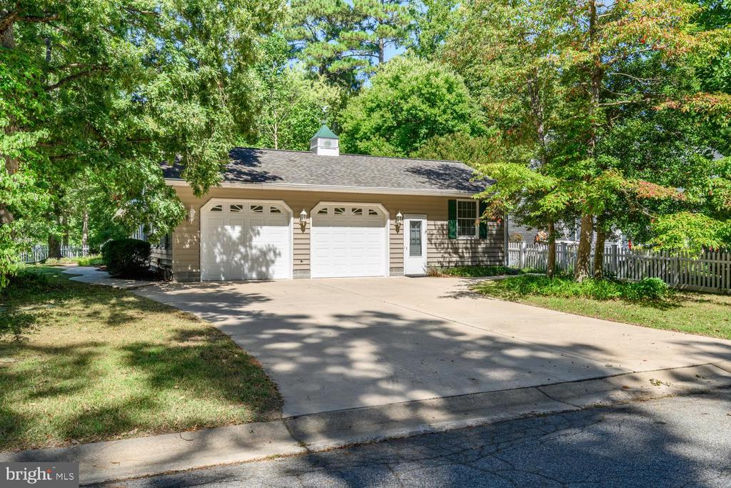 7035 PINE RIDGE