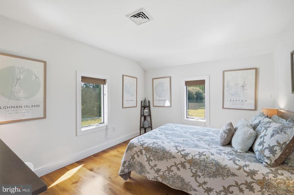 7871 AVON COURT