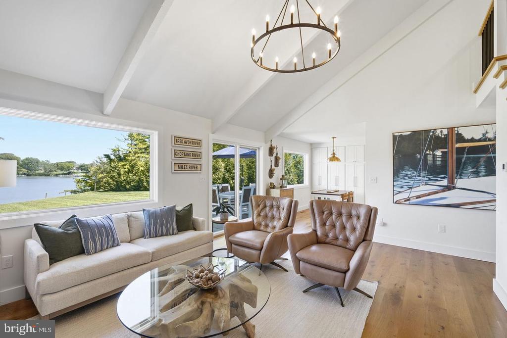 7871 AVON COURT