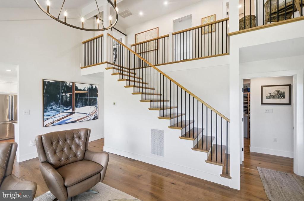 7871 AVON COURT