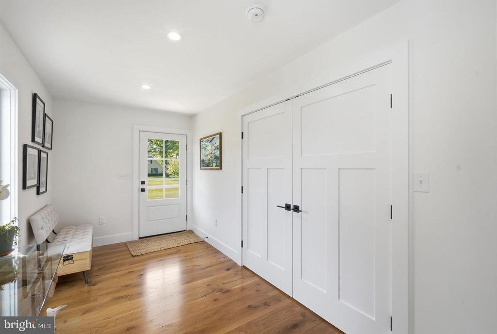 7871 AVON COURT