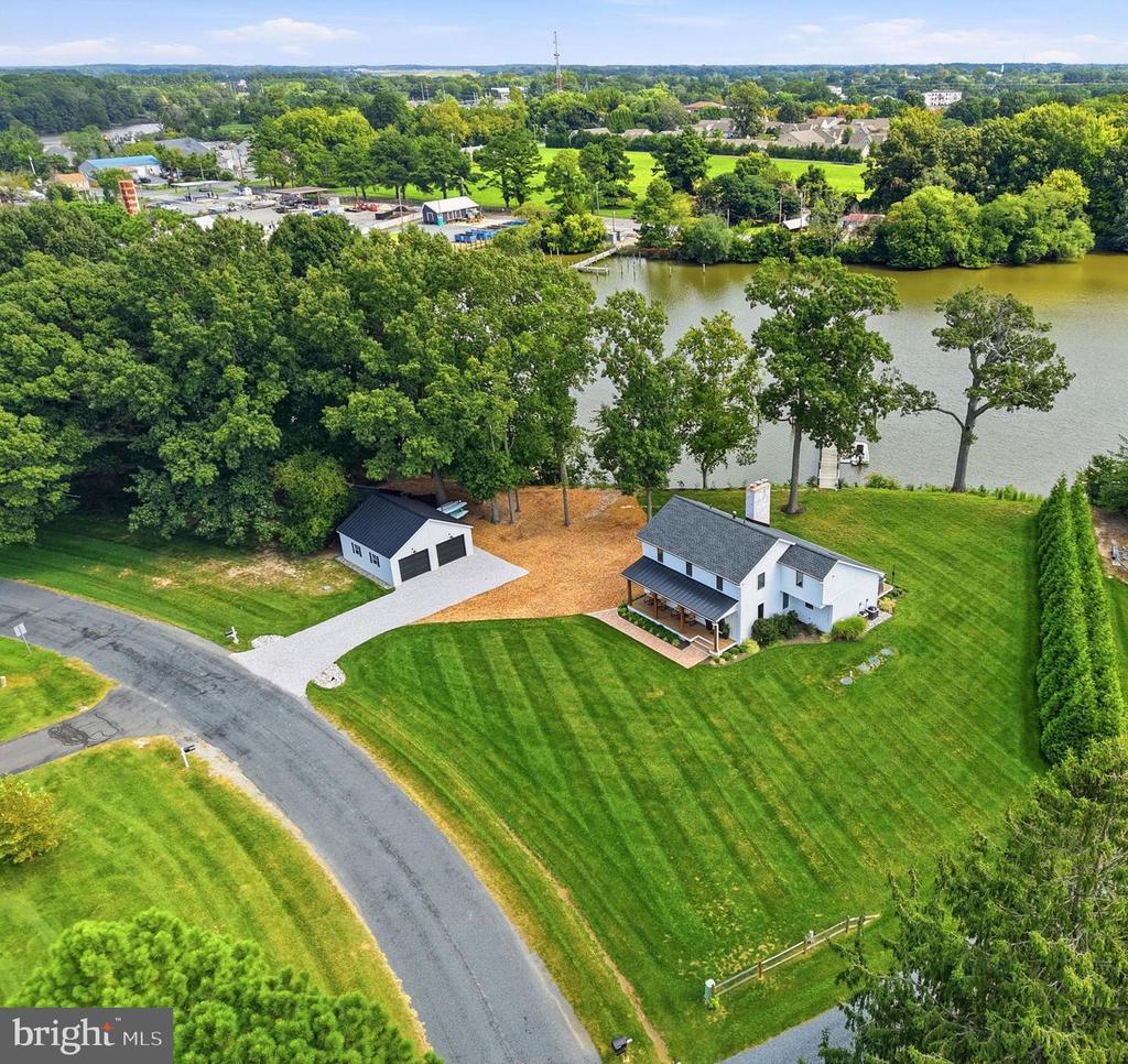 7871 AVON COURT
