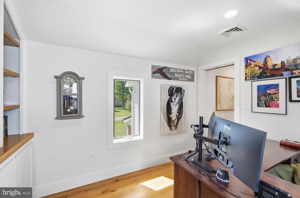 7871 AVON COURT