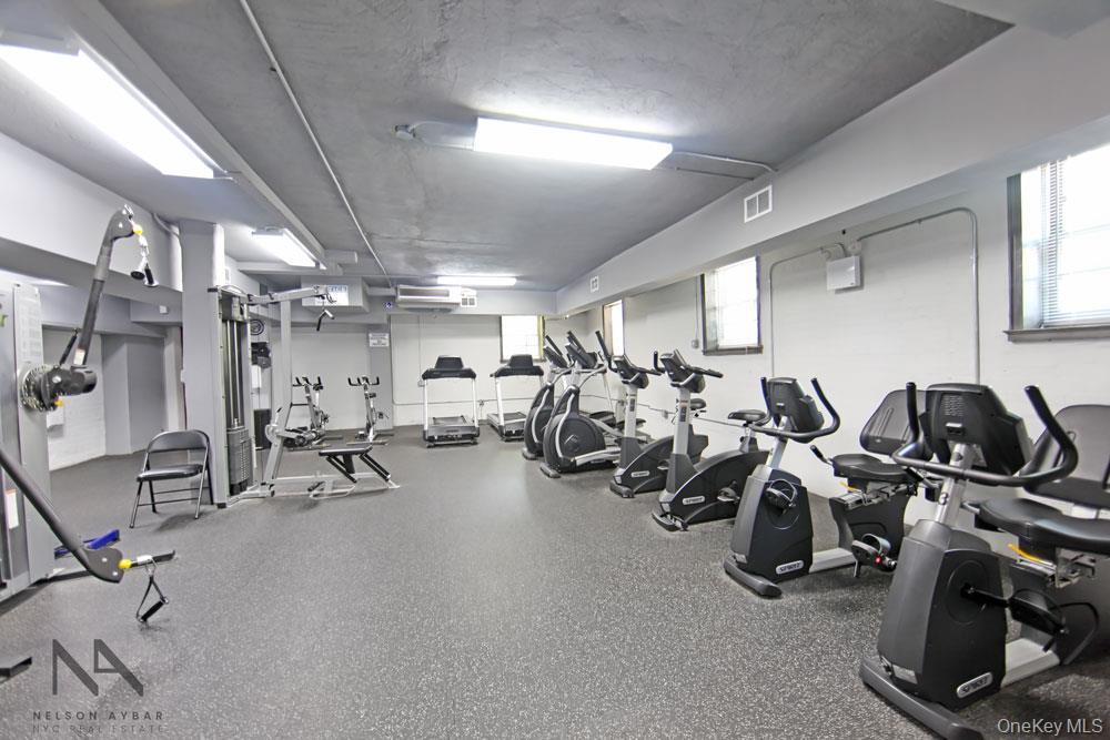 4310 48th Avenue Unit: 2A