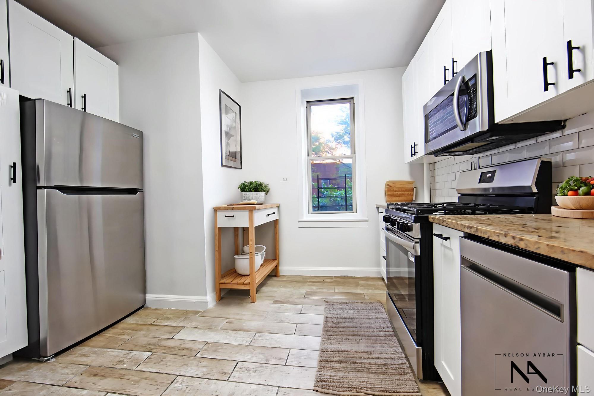 4310 48th Avenue Unit: 2A