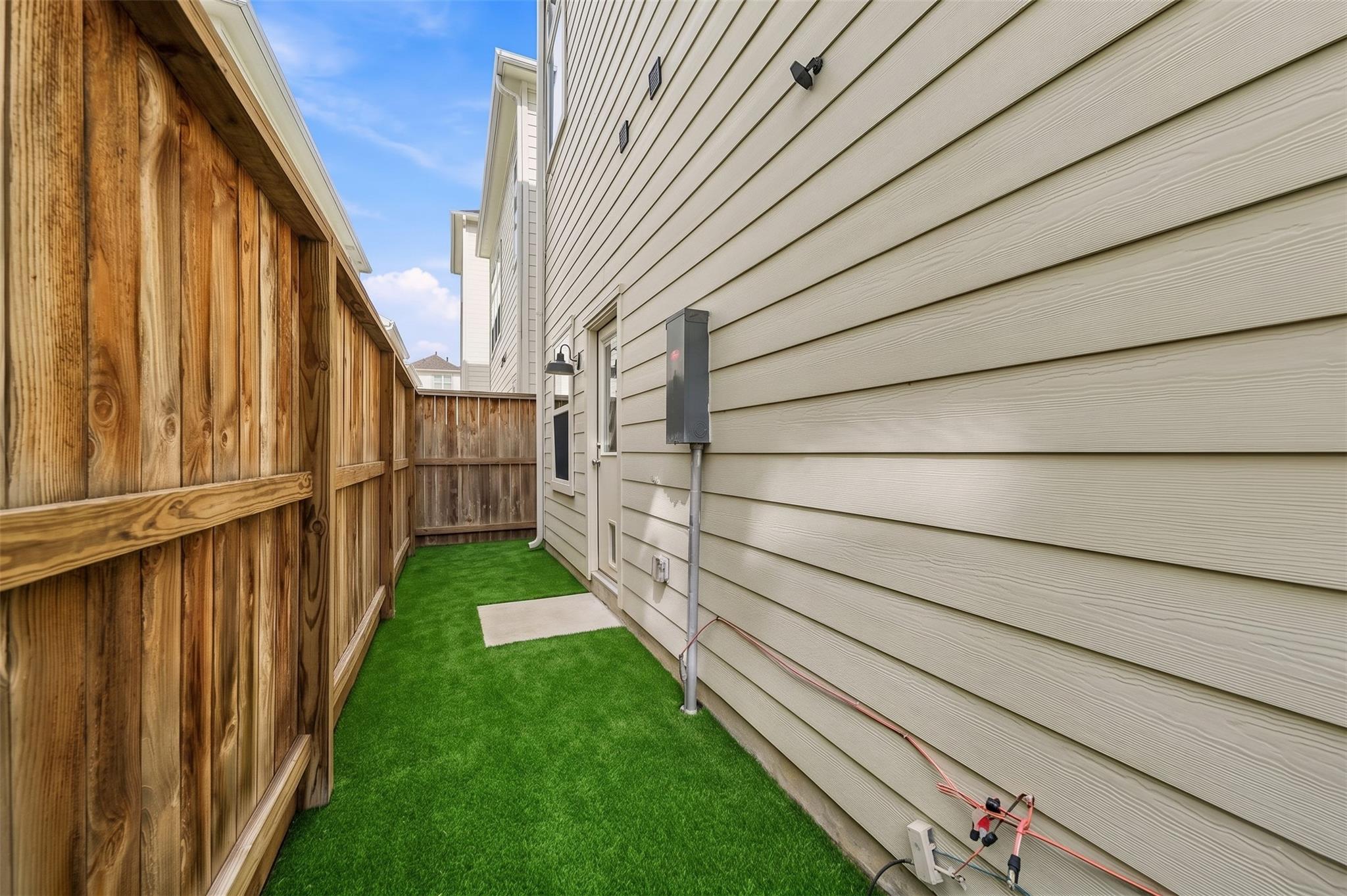 728 Carriage Knolls Drive