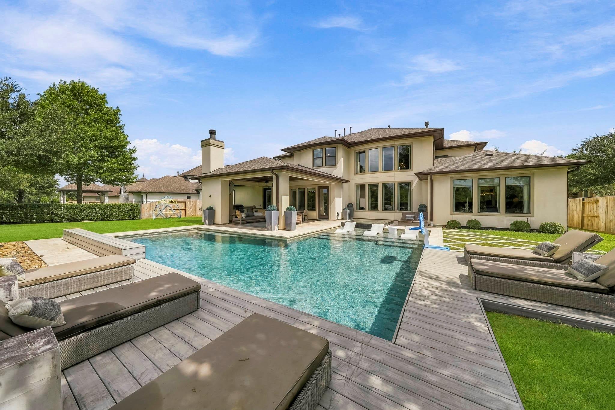 10607 Pebblecreek Crossing