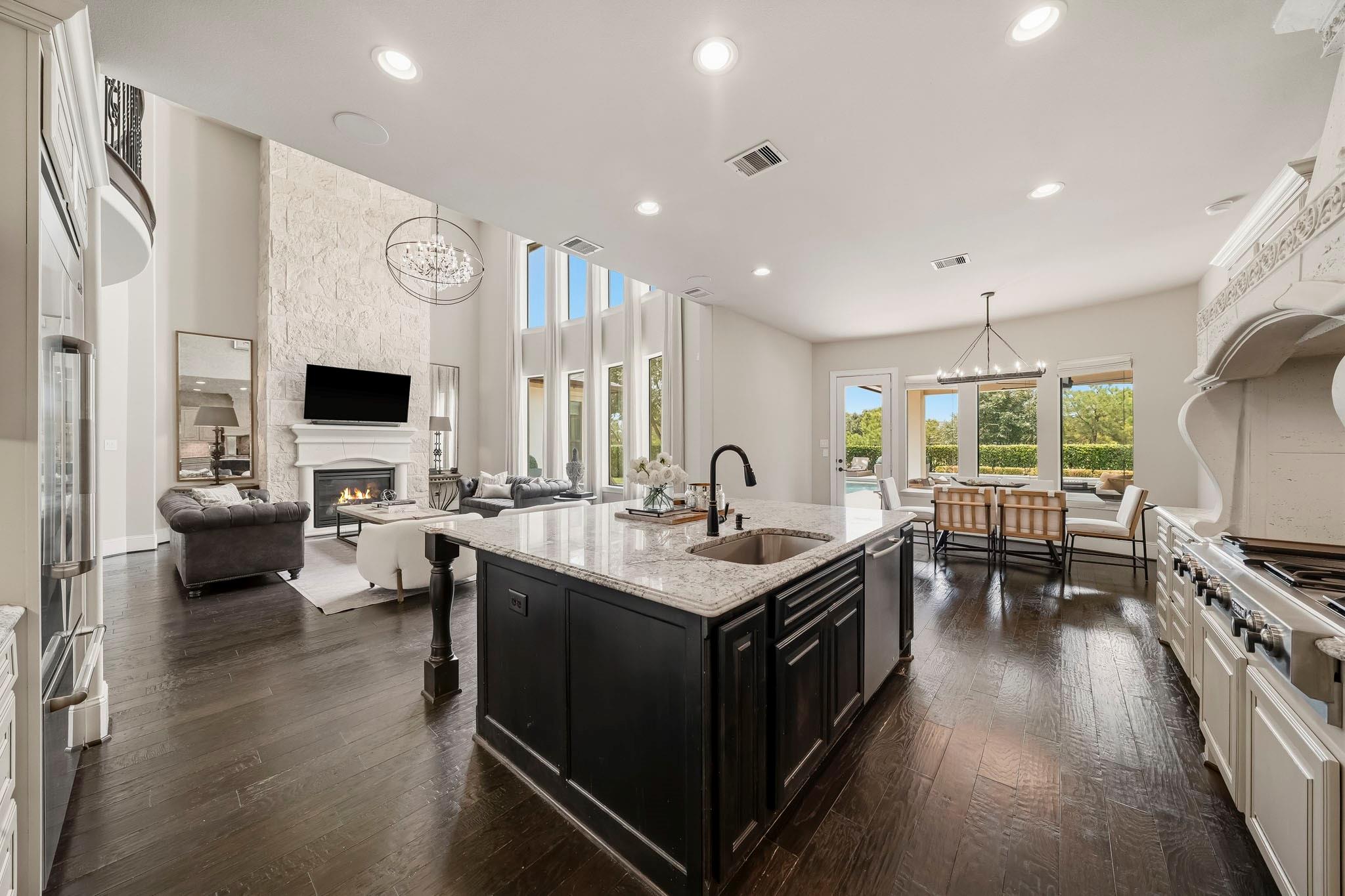 10607 Pebblecreek Crossing