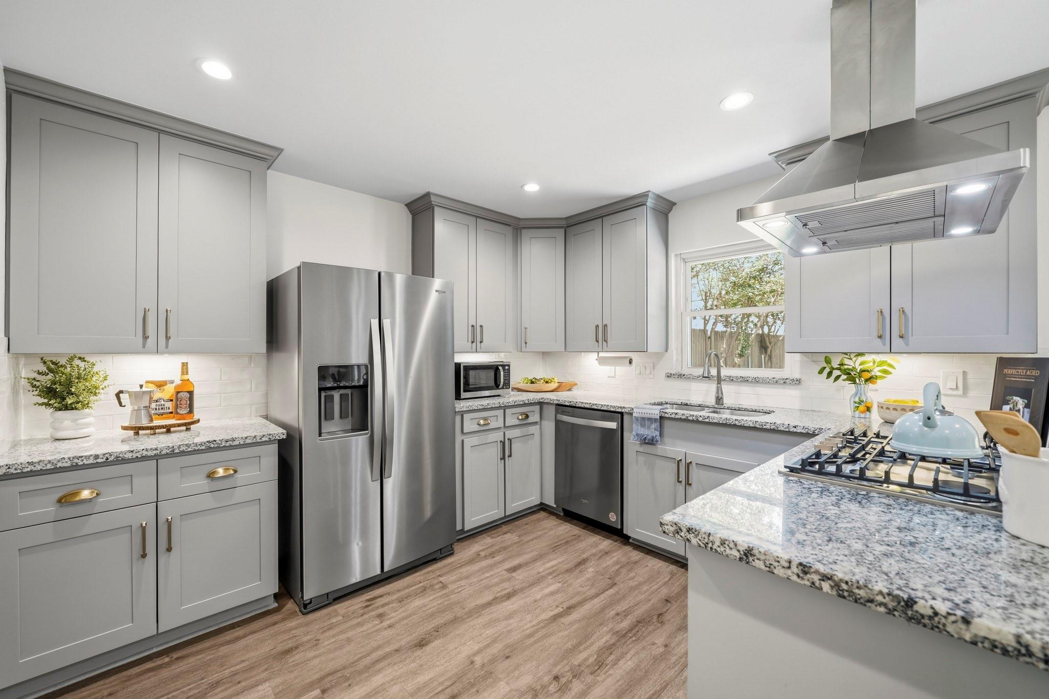 9634 Meadowglen Lane