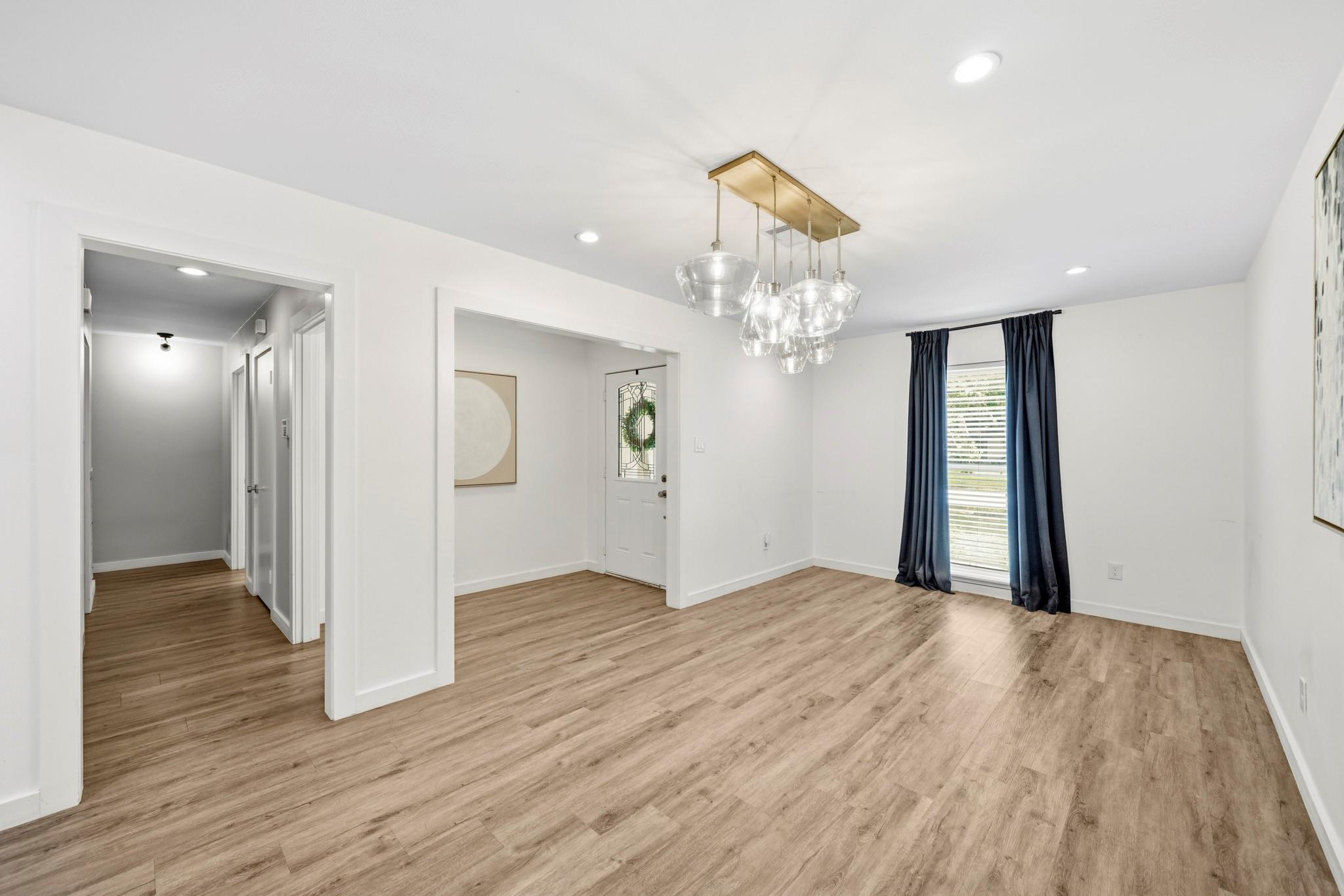 9634 Meadowglen Lane