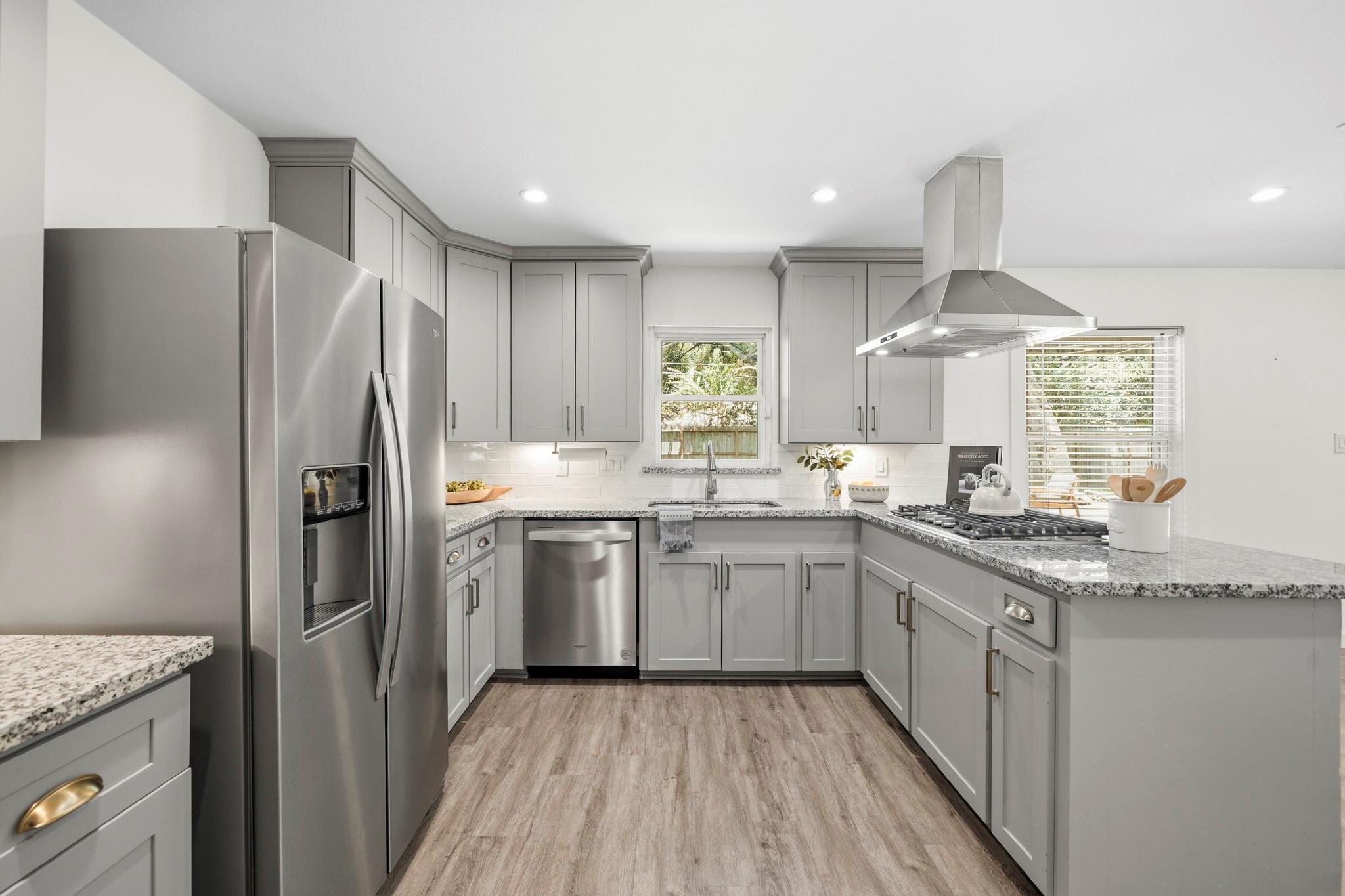 9634 Meadowglen Lane