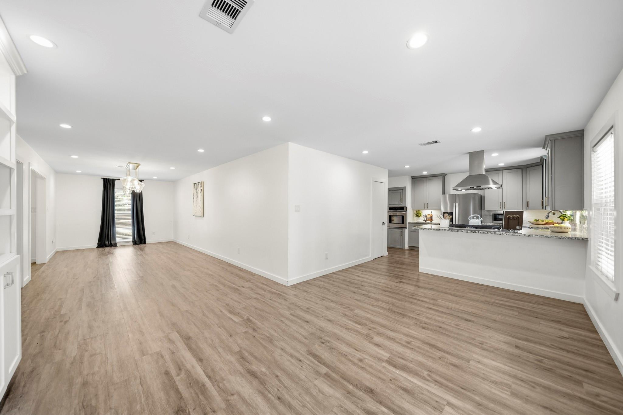 9634 Meadowglen Lane