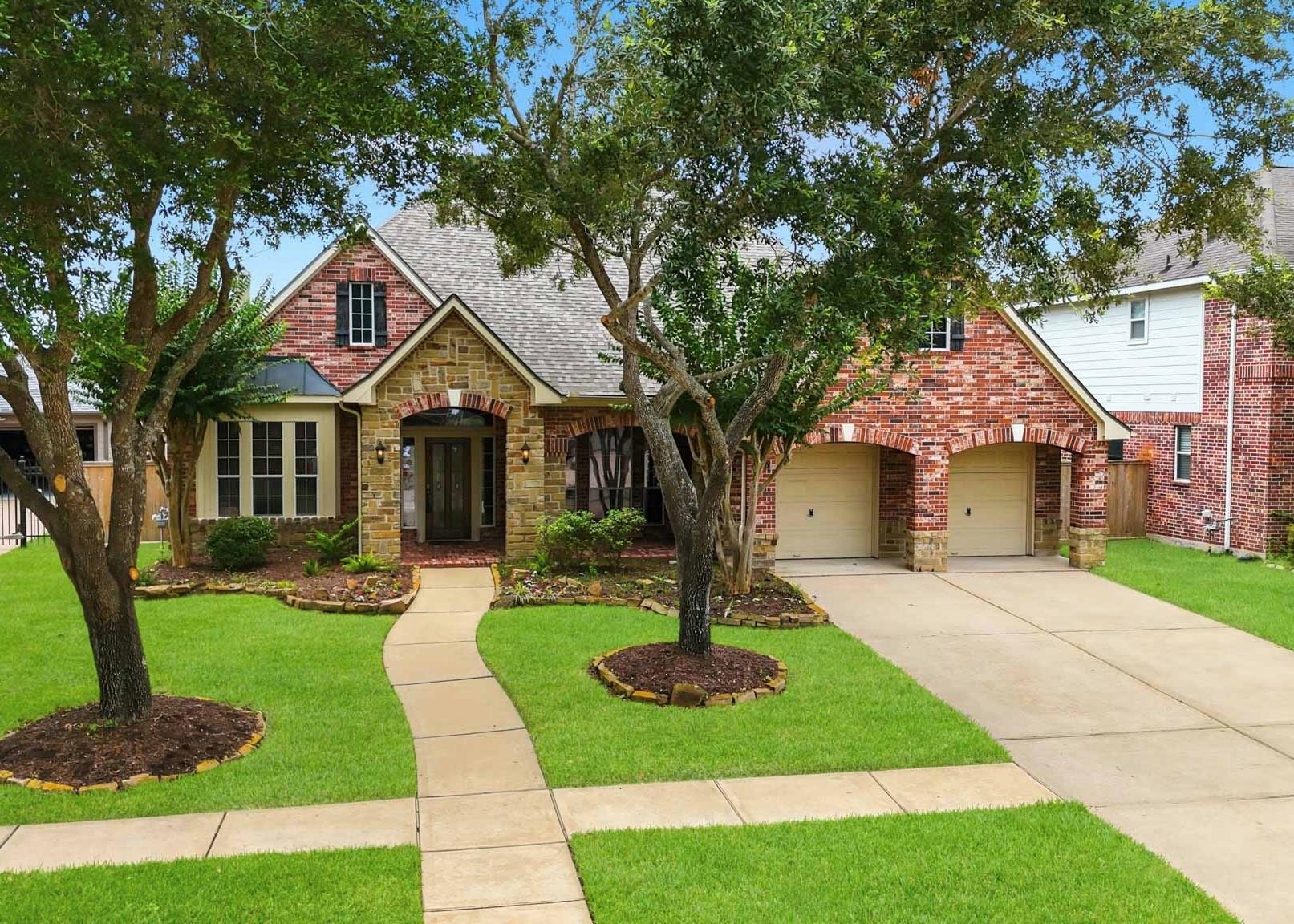 2107 Upland Shadows Drive