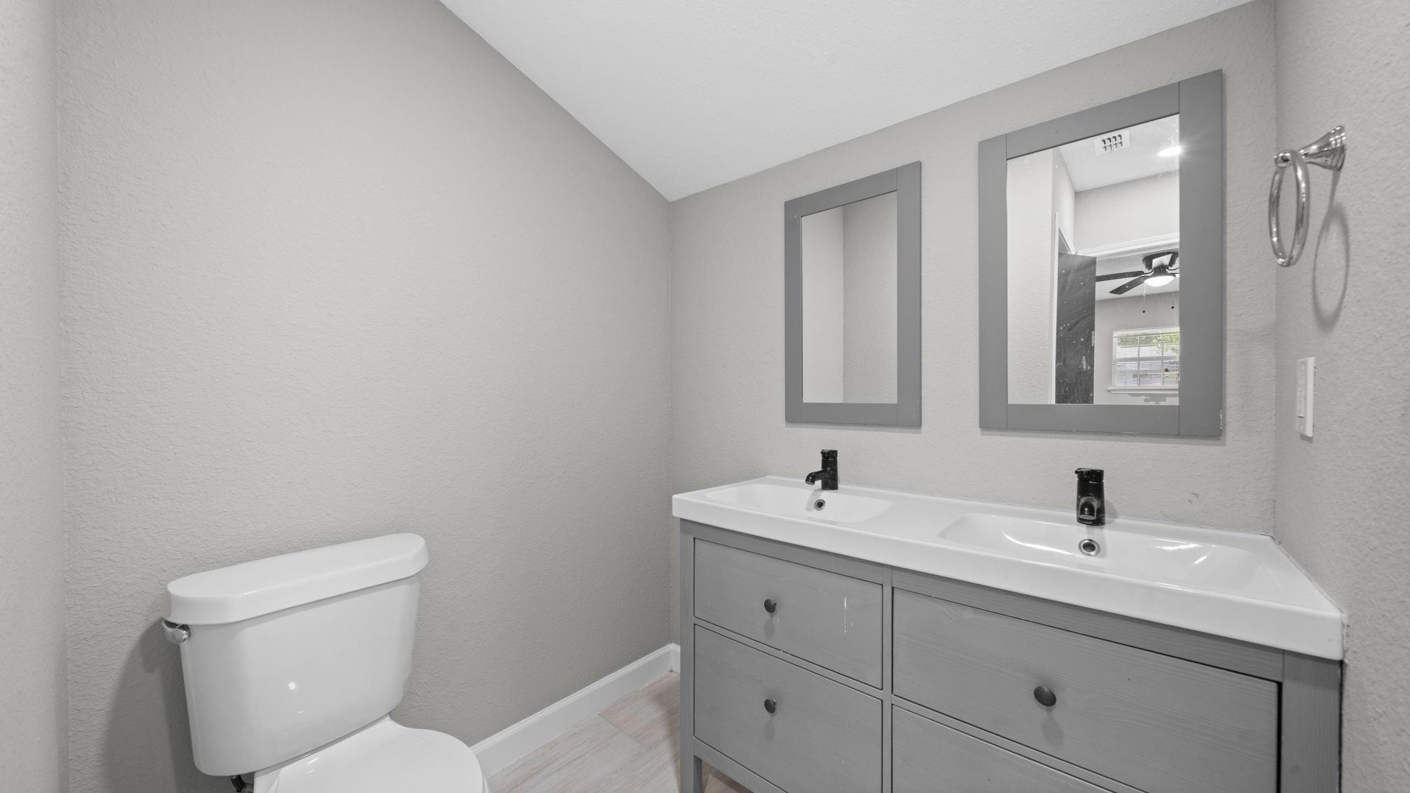 5242 Greylog Drive