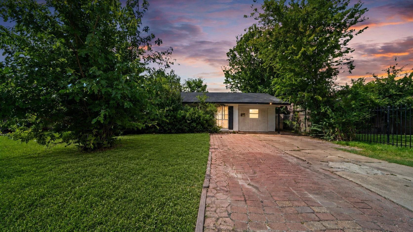 5242 Greylog Drive