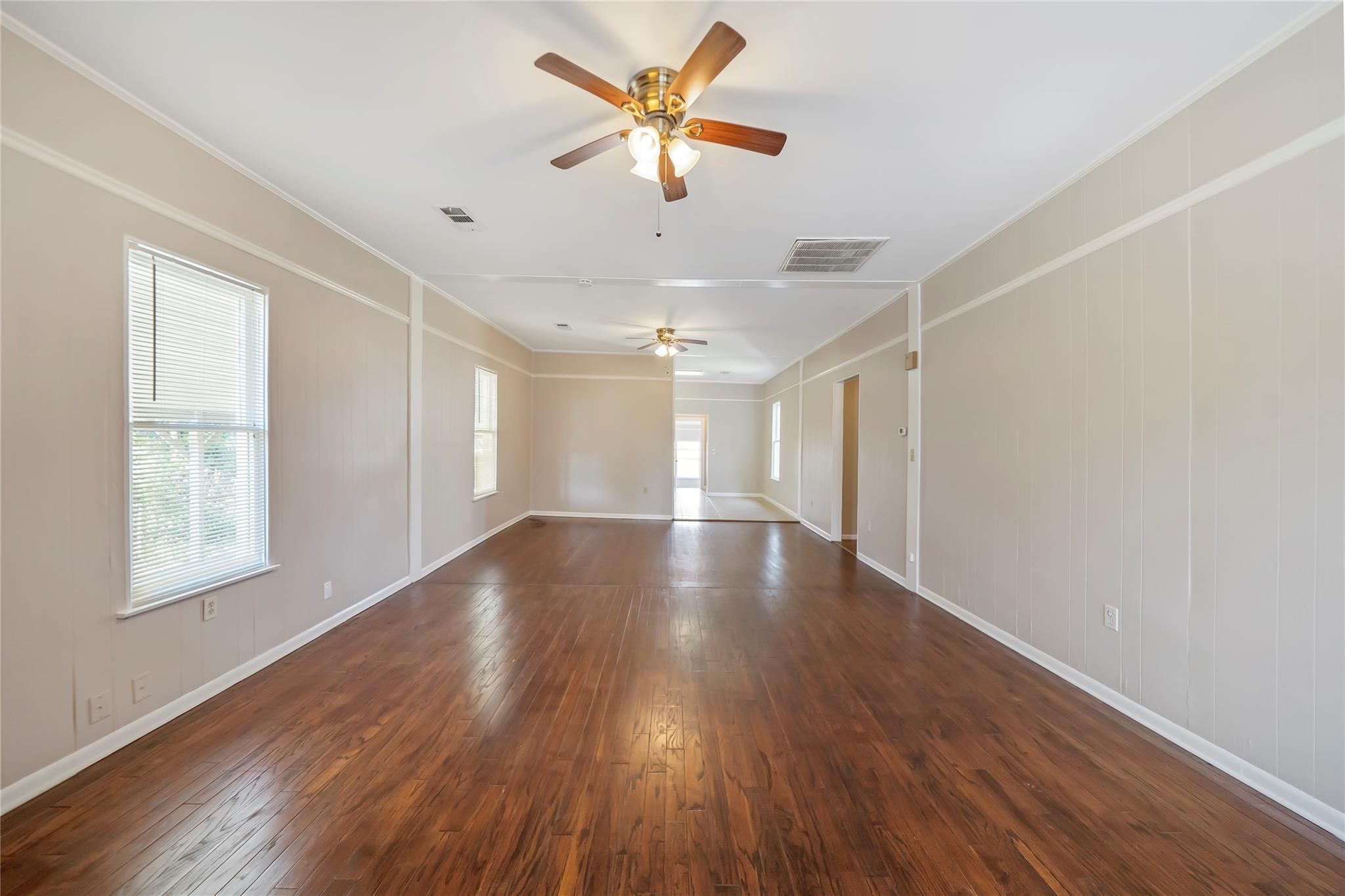 709 E 26th Street