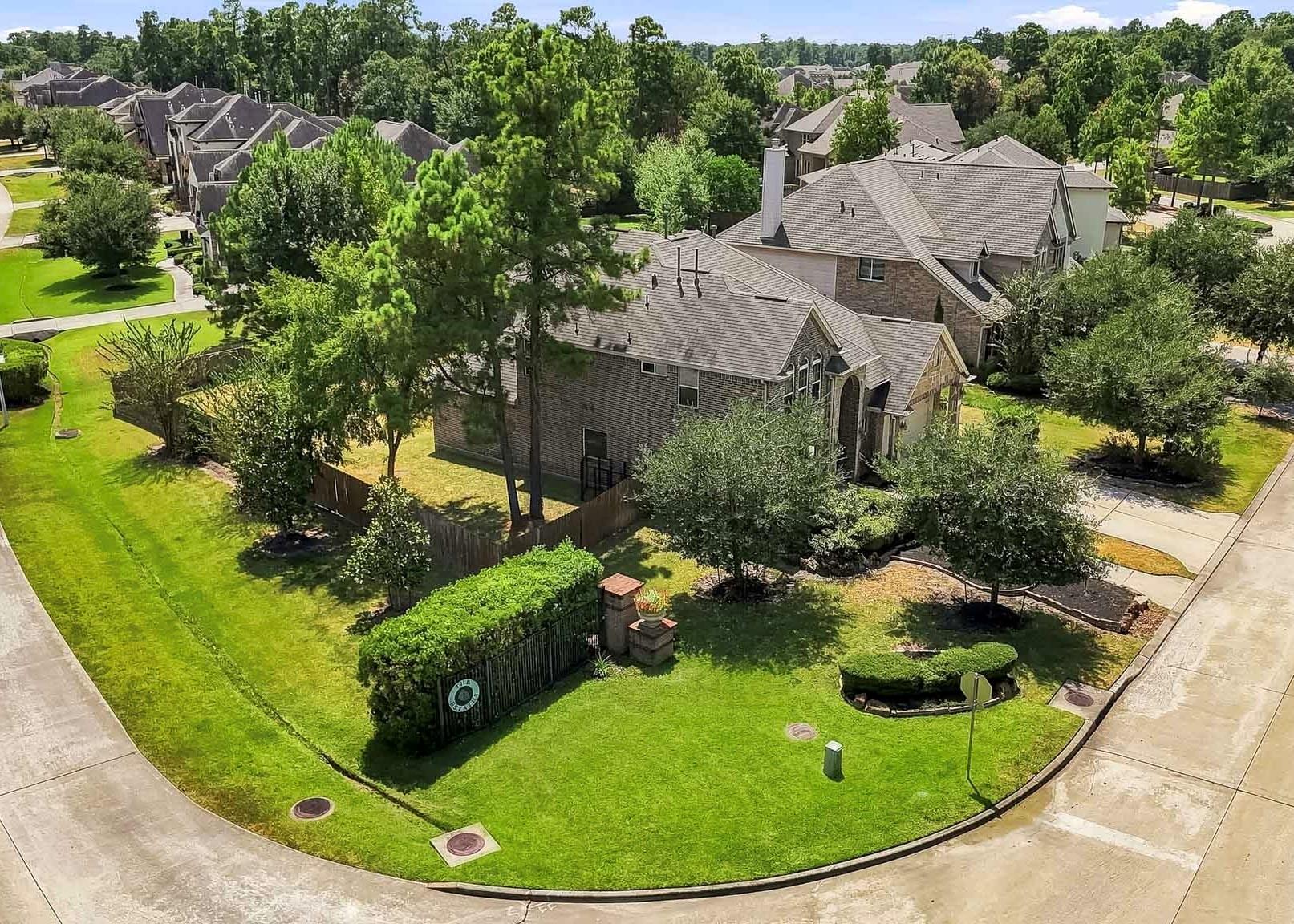 3396 Wooded Lane