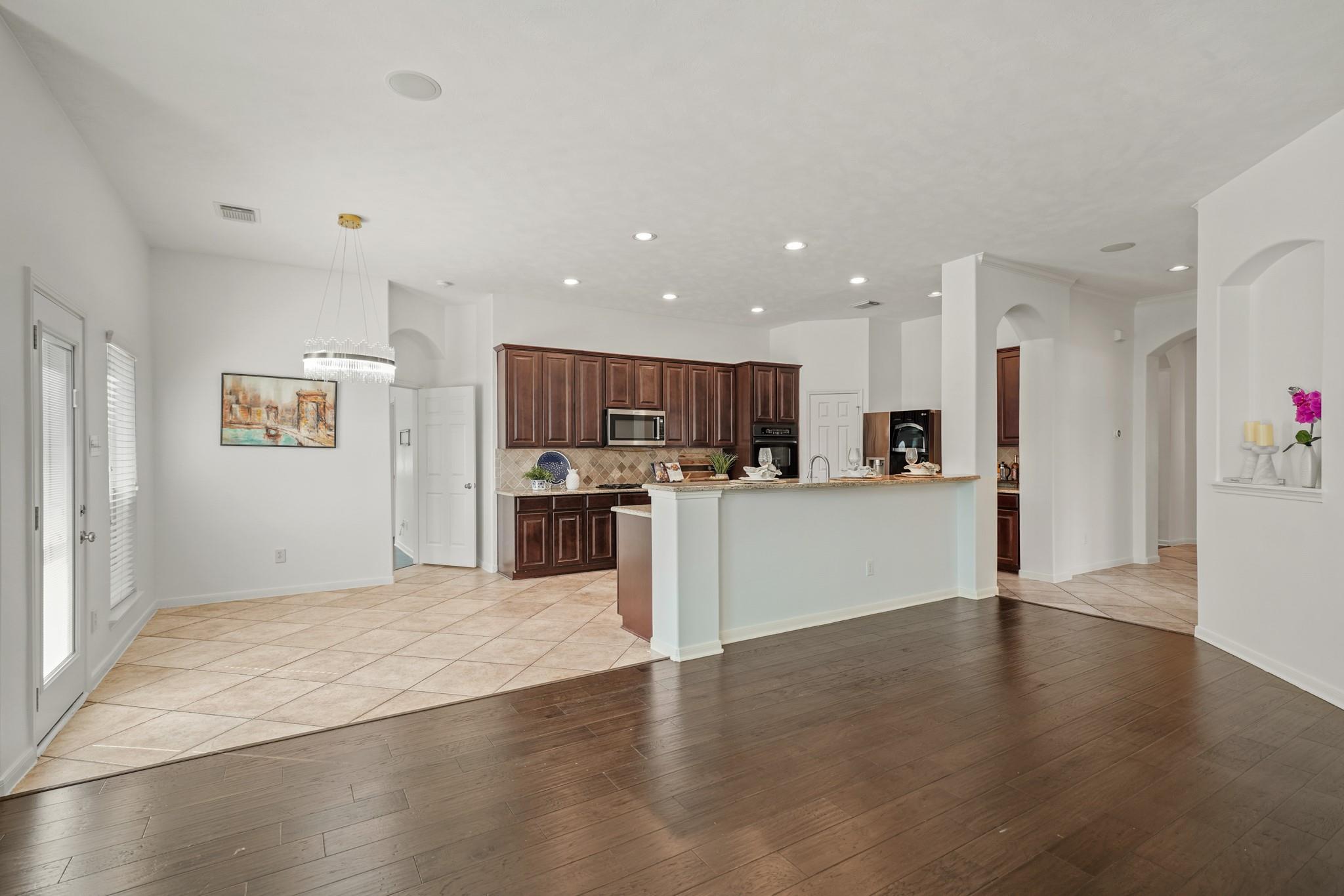 5906 Nine Mile Lane