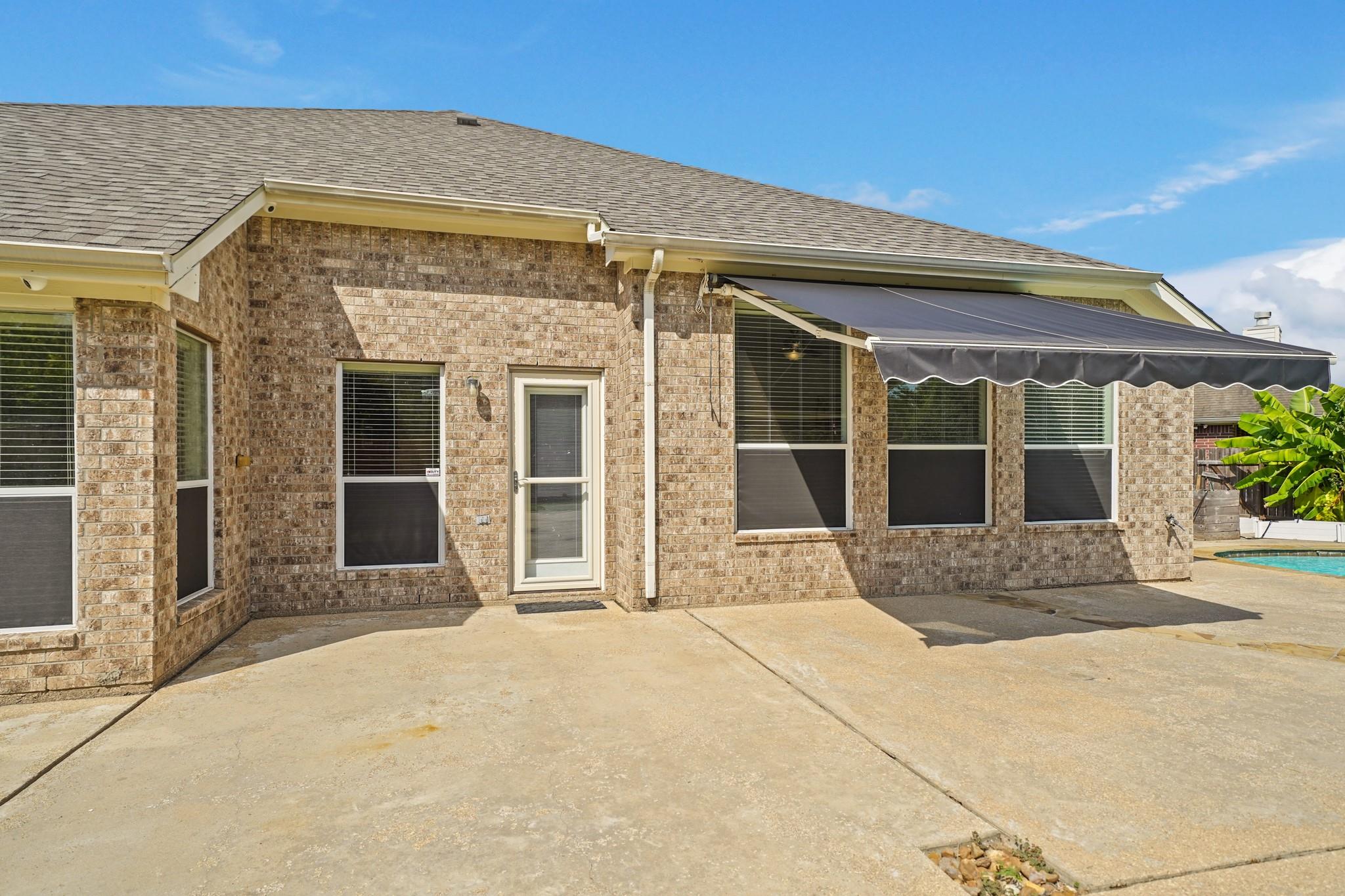 5906 Nine Mile Lane