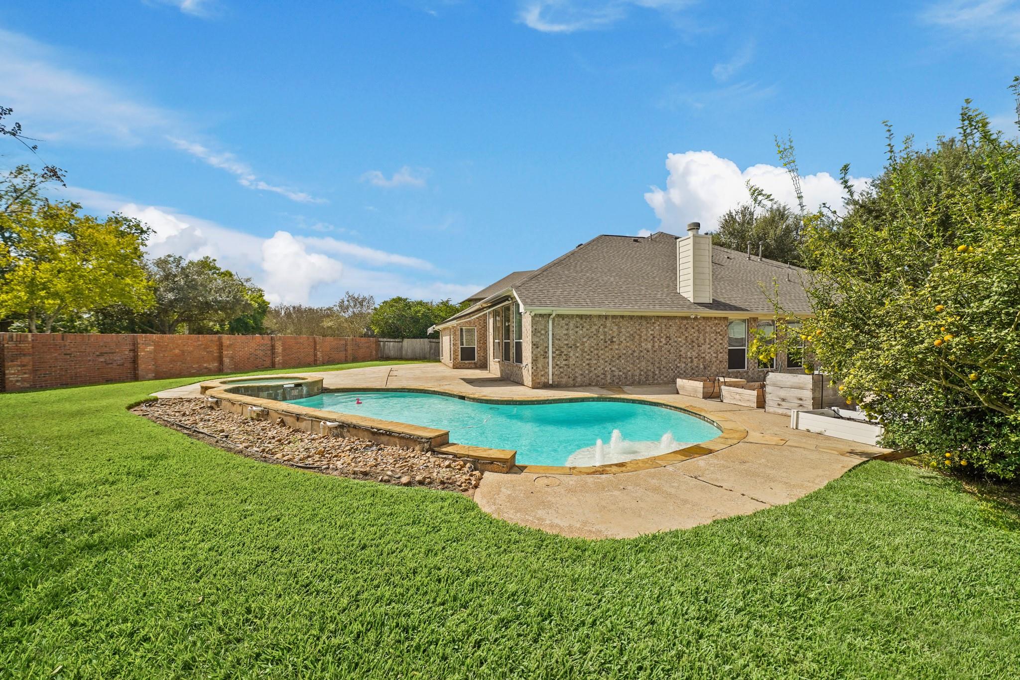 5906 Nine Mile Lane