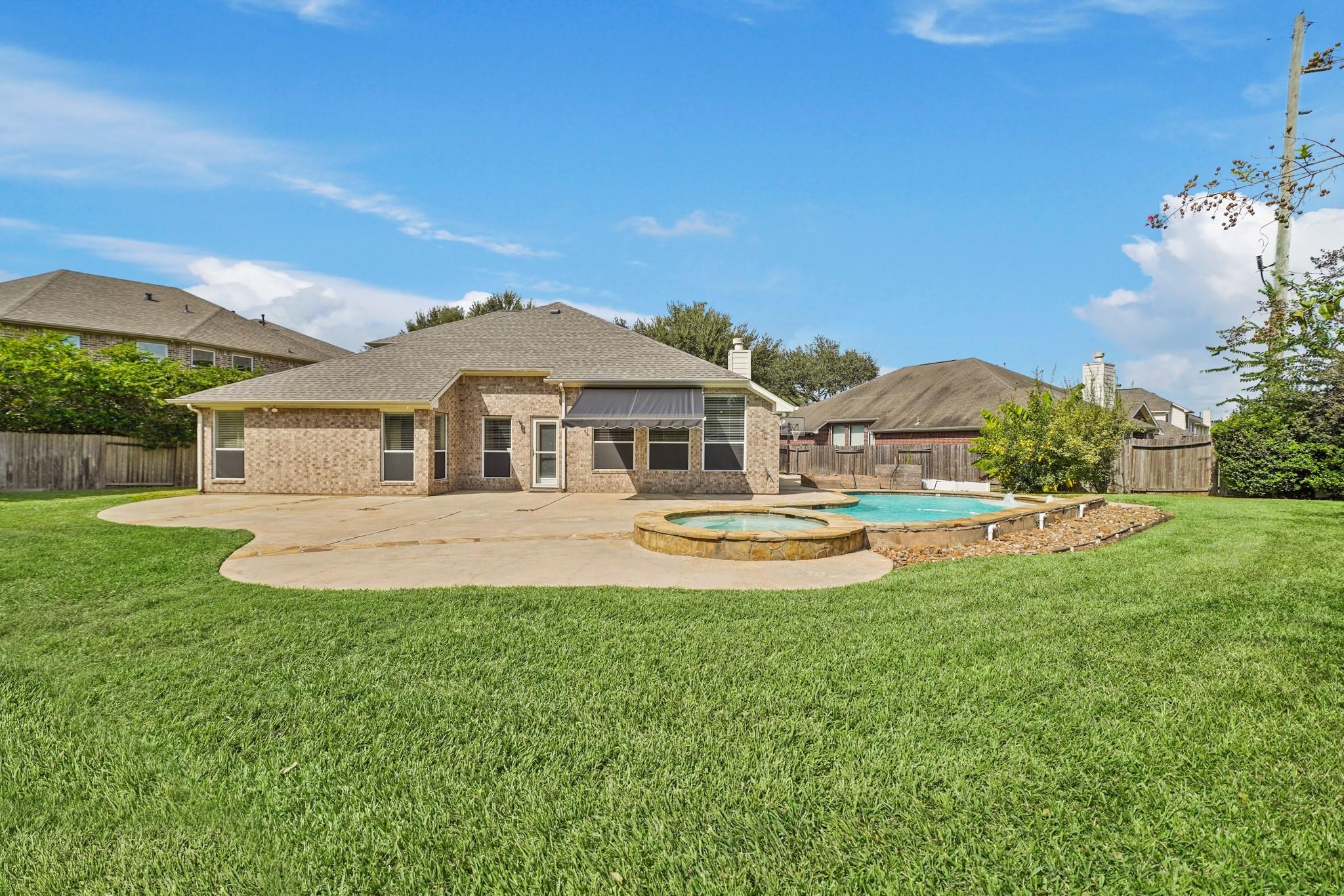 5906 Nine Mile Lane