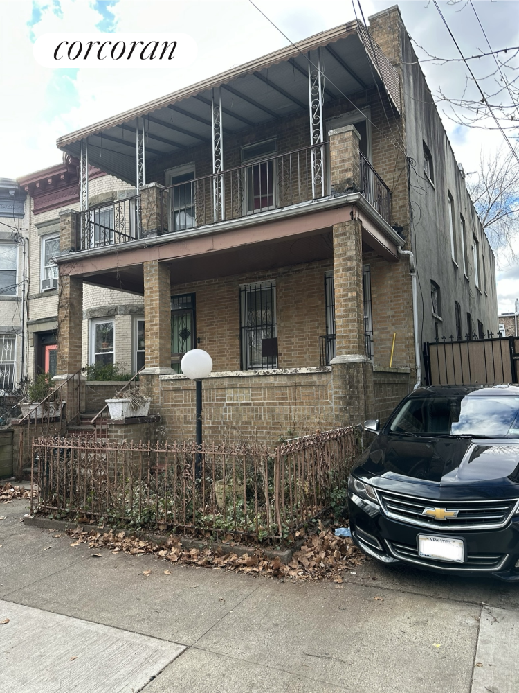 108 E 32ND Street