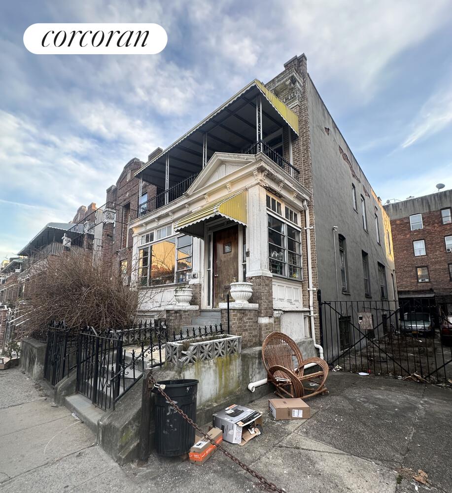 1414 LINCOLN Place
