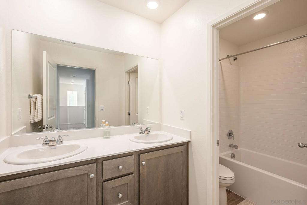 28650 New Yorker Lane