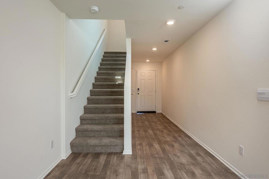 28650 New Yorker Lane