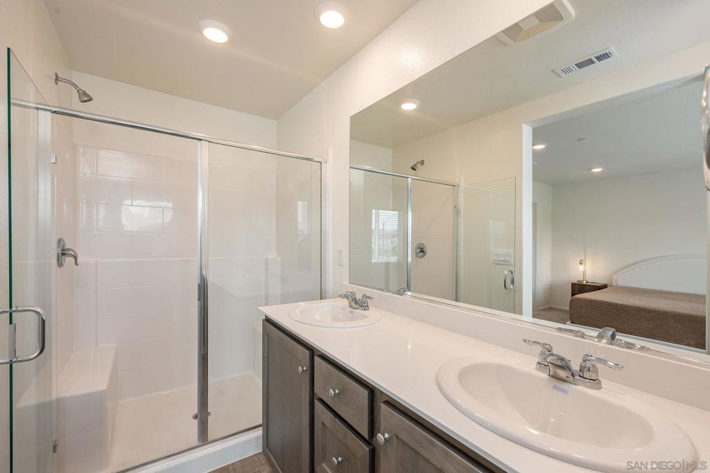 28650 New Yorker Lane