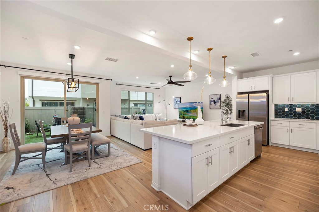 1707 Silverberry Way