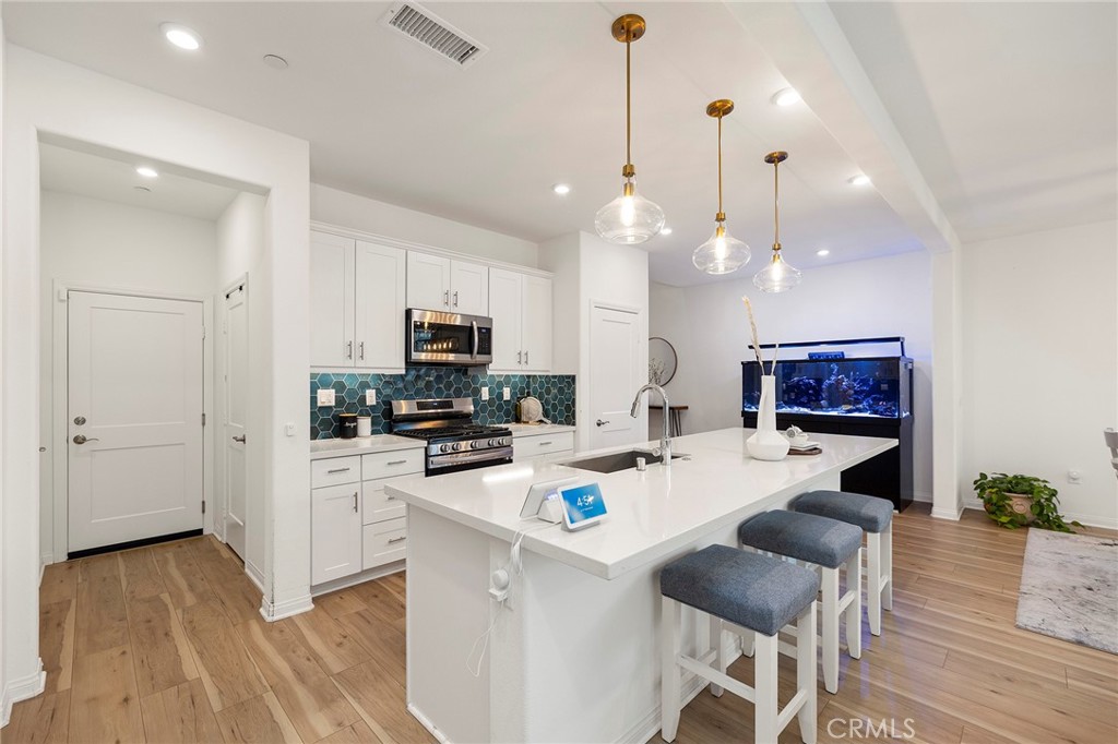 1707 Silverberry Way