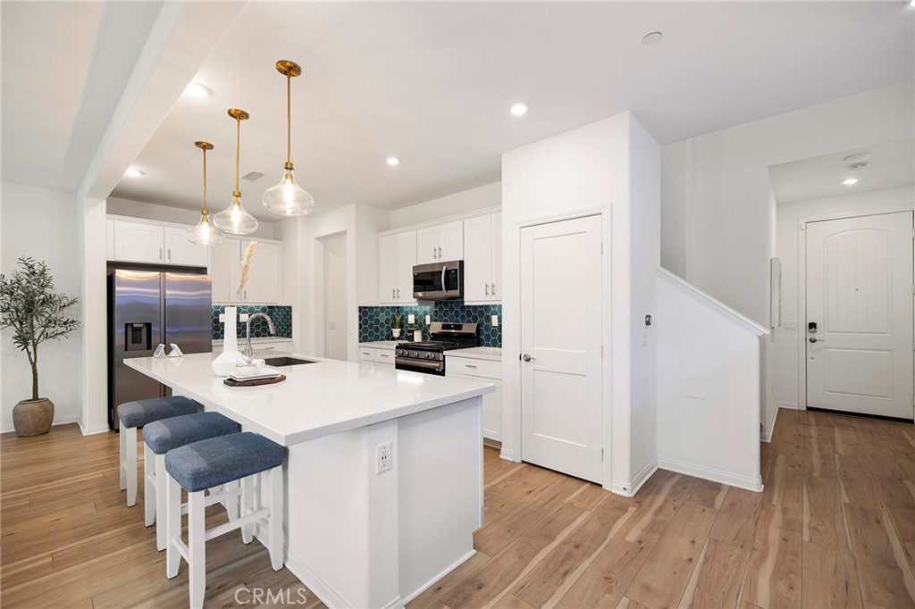 1707 Silverberry Way