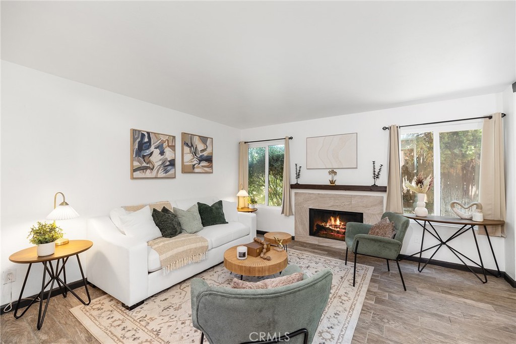 140 E El Norte Parkway 8