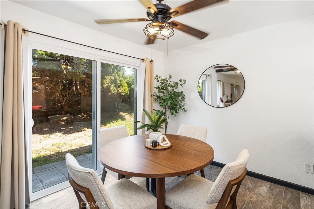 140 E El Norte Parkway 8