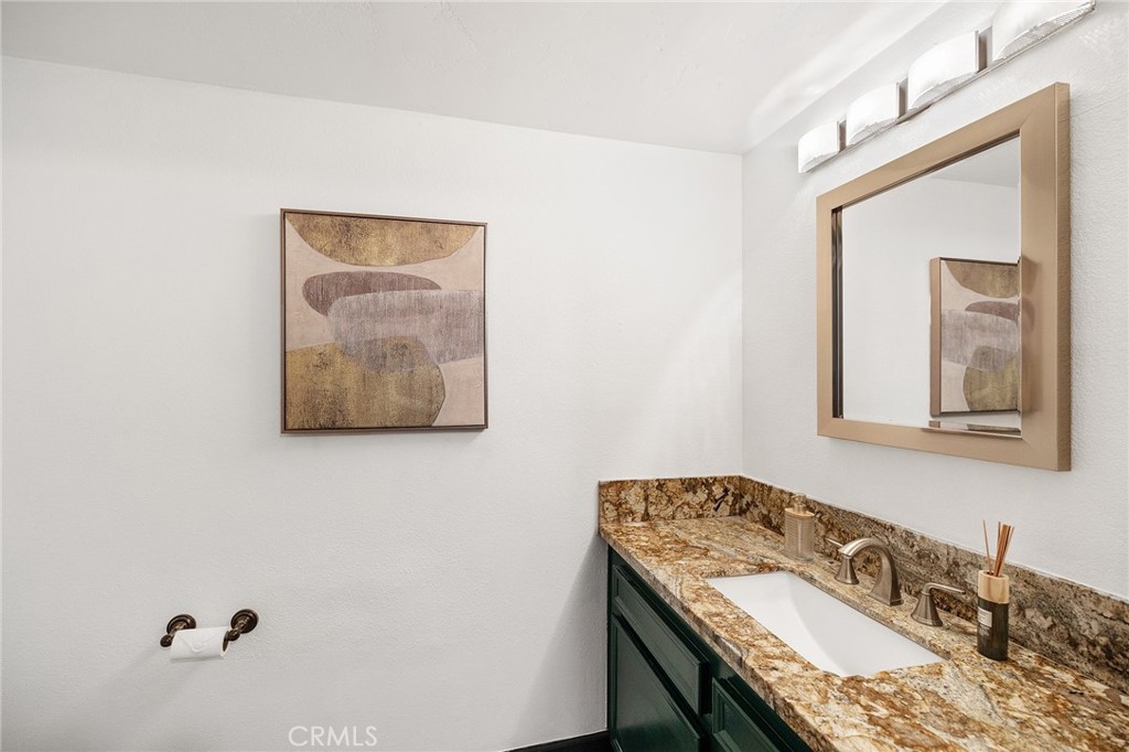 140 E El Norte Parkway 8