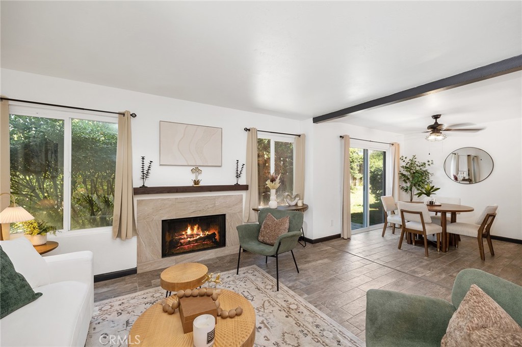 140 E El Norte Parkway 8