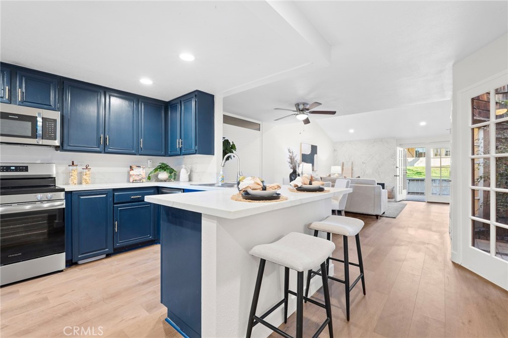 5617 Adobe Falls