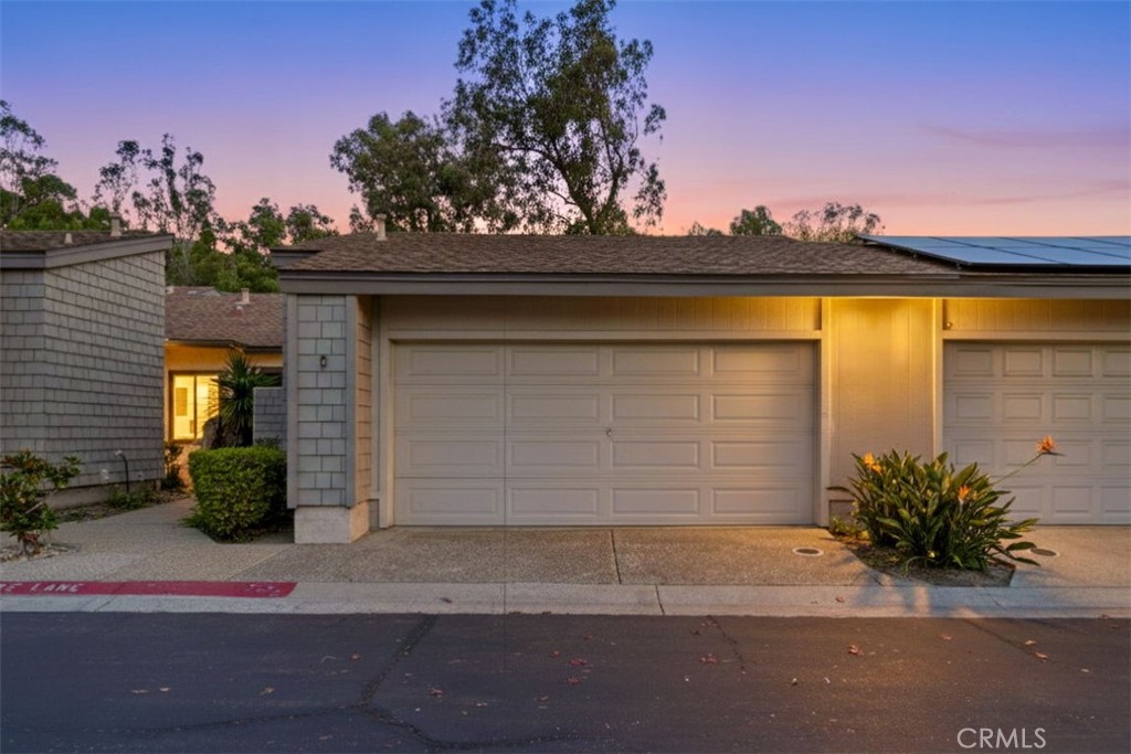5617 Adobe Falls