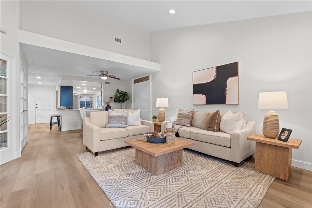 5617 Adobe Falls