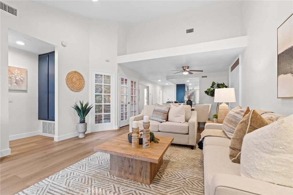 5617 Adobe Falls